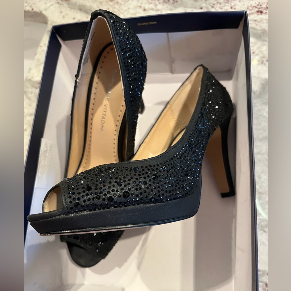 Adrienne Vittadini black heels 👠 - Picture 7 of 7